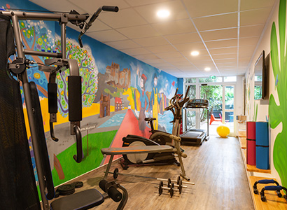 Gym and fitness center at Hôtel de la Plage in Dieppe